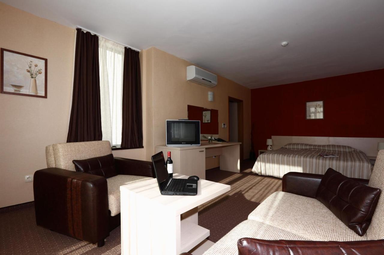Evridika Hotel Devin Exterior foto